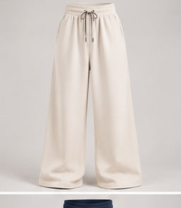 Wide-Leg Sweatpants in Cream