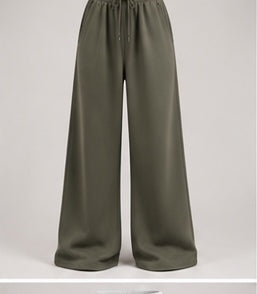 Wide-Leg Sweatpants in Olive