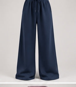 Wide-Leg Sweatpants in Navy